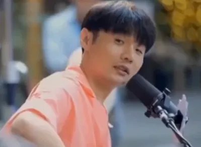 李荣浩吃醋杨丞琳拥抱陈立农，现场都发生了什么？