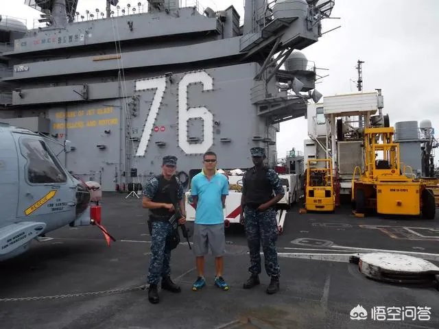 辽宁舰参加青岛阅兵了吗