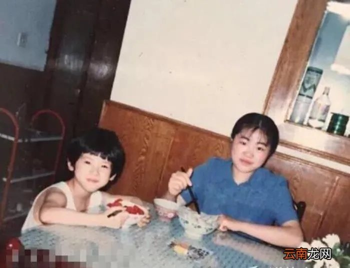 章泽天10年心机上位史 章泽天怎样追刘强东的