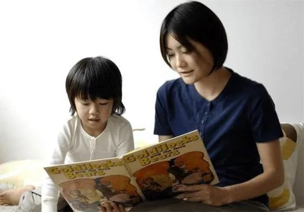 亲子交流时，要做哪些交流呢？