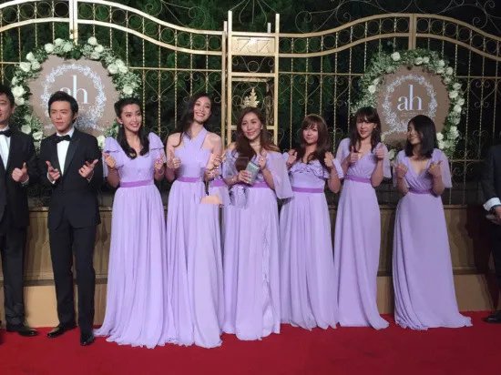 黄晓明伴娘团照片曝光 环肥燕瘦个个都有