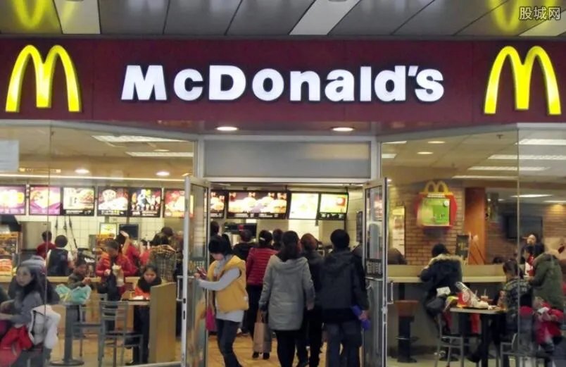 麦当劳汉堡吃出蛆 事情真相到底是什么