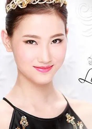 2013年亚洲小姐选美状况百出 有选手堪称女版王祖蓝