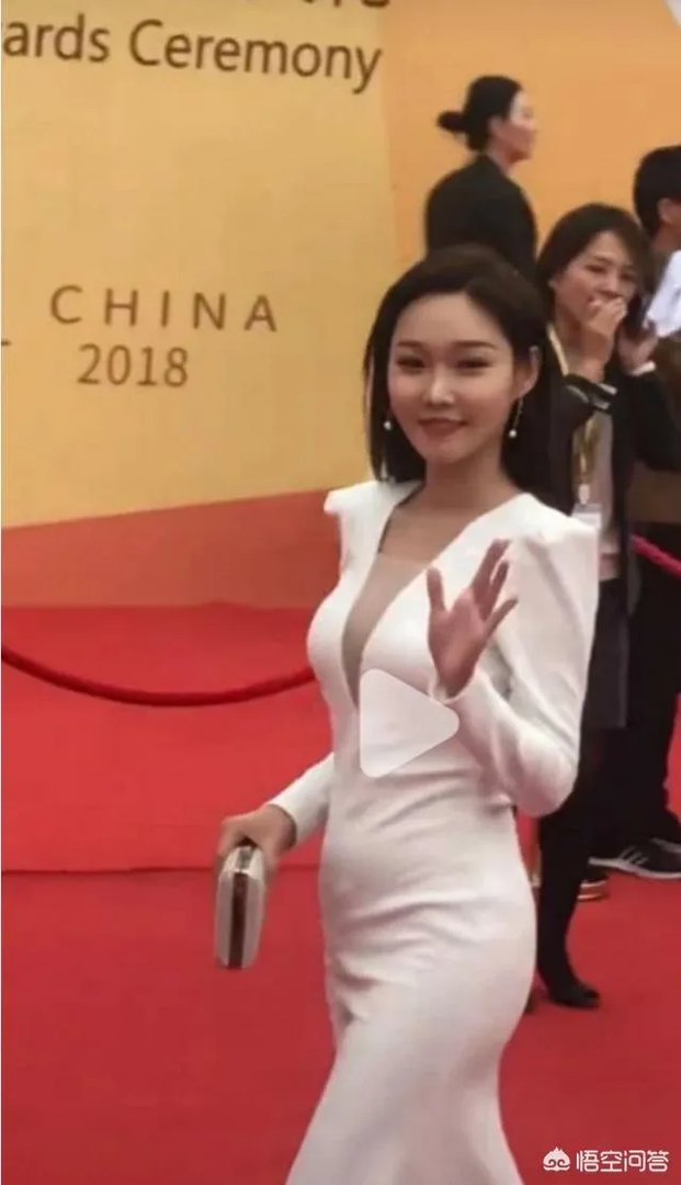 平安夜送什么礼物给女生比较好？