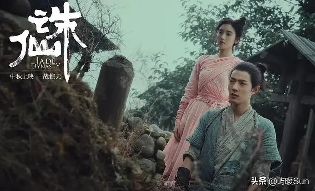 如何看待肖战搂李沁脖子？