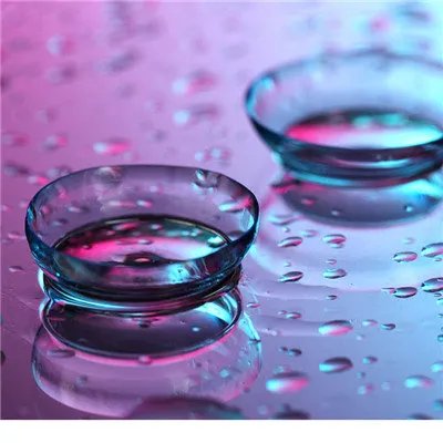 带美瞳好不好？