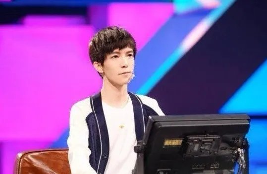 沙溢把郭敬明演哭什么情况这到底是怎么回事？