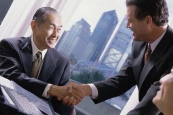 美国今年有多少家企业提交破产申请?损失金额多吗?