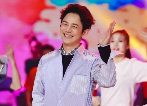 何炅父亲关联公司严重违法失信，这是否会影响到何炅？