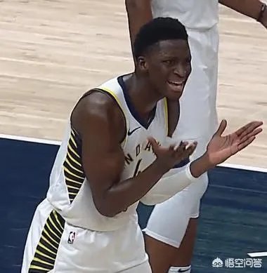 火箭98:94击败步行者,怎么评价哈登最关键时刻的三分和抢断?