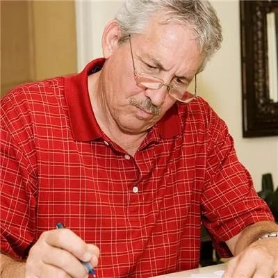 老人下午脸红怎么回事