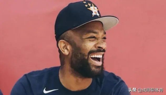 火箭在下一盘大棋，塔克因脚踝伤病退出美国男篮训练营，对此你怎么看？