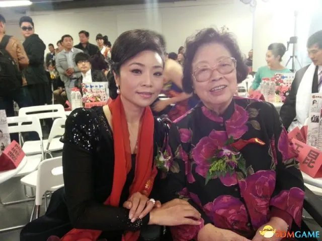 著名歌唱家王昆去世 为《白毛女》第一代扮演者