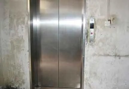 有没有人知道废旧电梯回收是按照什么标准收费的？