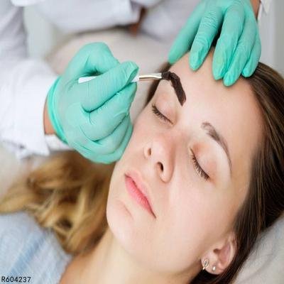 拔唇毛后怎么护理