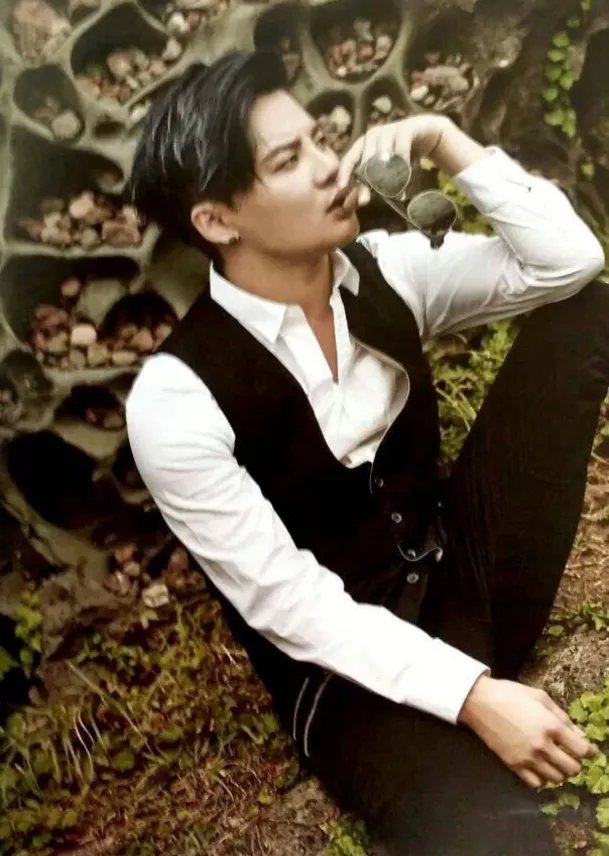 金俊秀入伍和退伍时间是什么时候 金俊秀为什么这么有钱