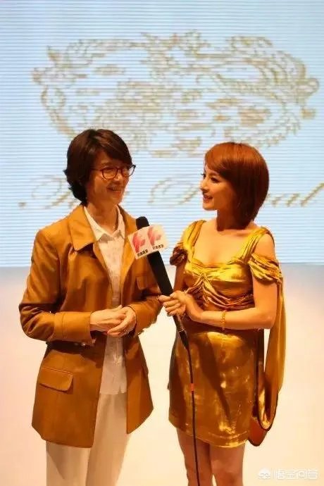 越来越网红风格的李小璐,她创立的淘宝店们现在怎么样了?