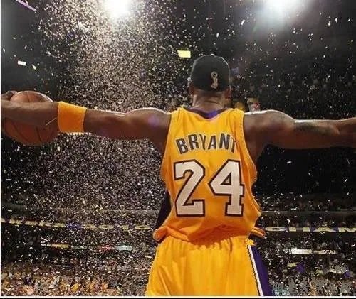 科比球衣退役仪式,你是怎么请假的?