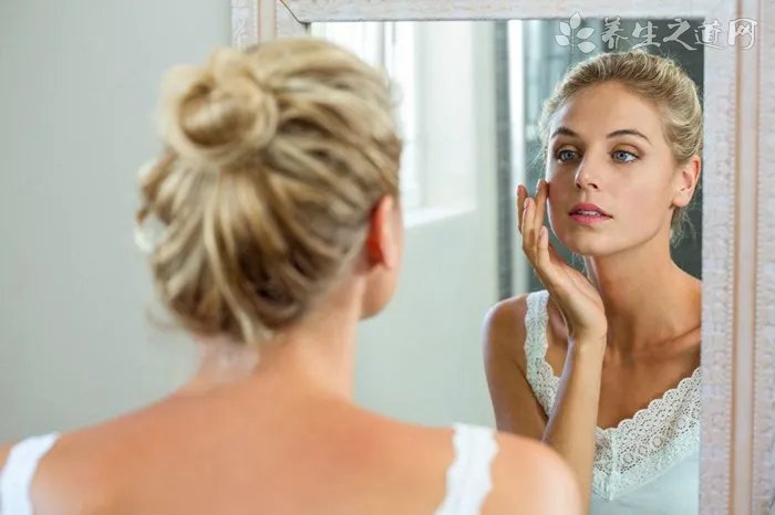 用什么醋洗脸好