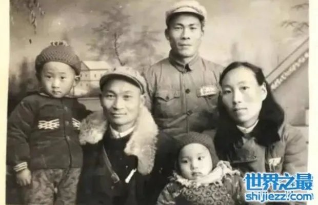 林更新的爷爷是林连章，林更新的家庭背景曝光 