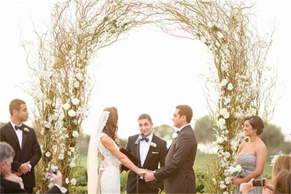 世界结婚时间最久夫妻男方去世,其妻子对婚姻有何建议?