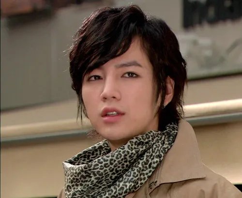 张根硕女友金小姐资料介绍 揭秘张根硕的感情生活