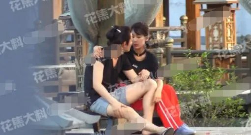 杨紫秒删微博疑似与秦俊杰分手？