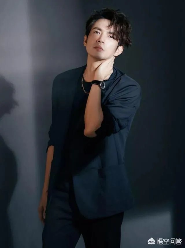 钟汉良谢易桦同框问题你怎么看？