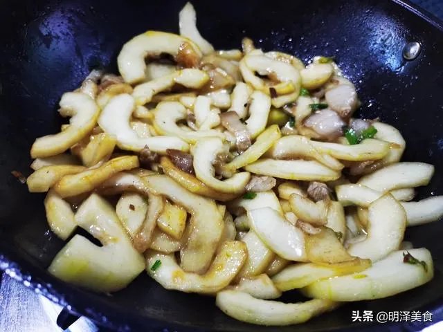 部分餐饮企业复工后涨价,你们能接受吗?
