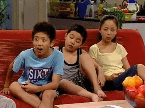 《家有儿女》主演重聚，杨紫张一山都发展的很好，夏雨现在如何？