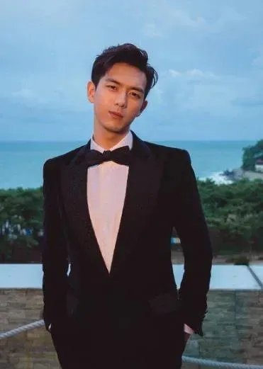 李现被粉丝骂垃圾怎么回事 李现被骂背后原因原来是这样