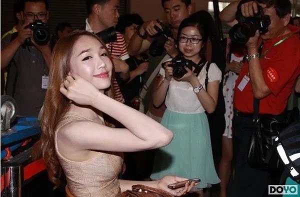 泰国人妖皇后Rose美艳丰乳 欲进军中国吸金