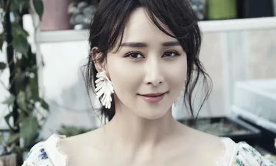 胡静个人资料简介图片 胡静多大年龄老公是谁