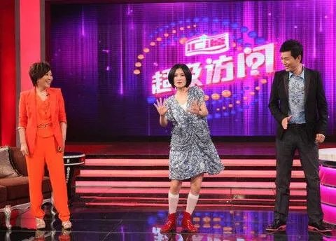 超级访问何炅谢娜互爆猛料 正面回应“闰土”说