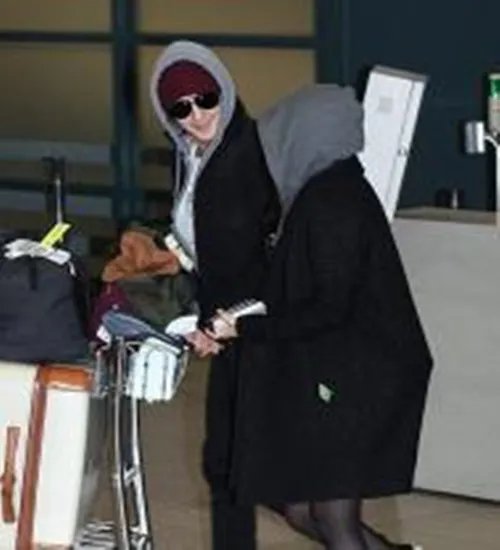 文根英金范吻戏曝光 两人恋情事实坐正