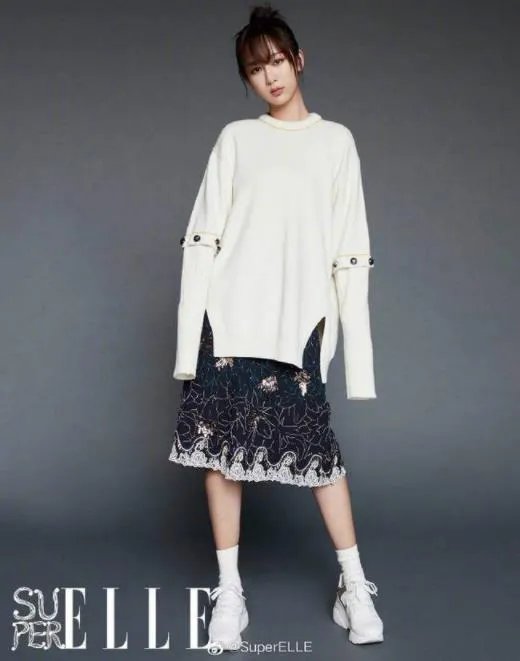 杨紫李现合体大片：佟年和韩商言这次的CP照很有气质