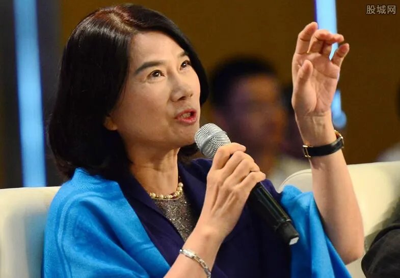 董明珠卸任格力董事长了吗 或连任格力电器董事长
