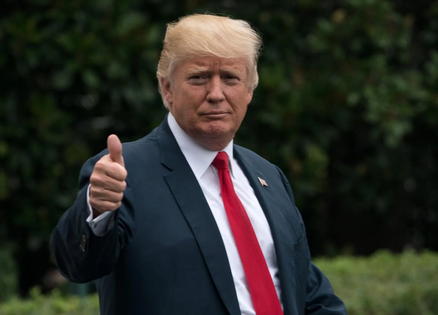 美经济学家致信信中提到了什么?