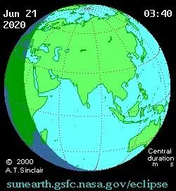 乘客坐飞机拍到日环食?