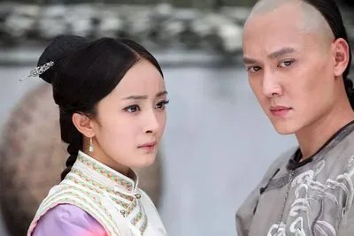 冯绍峰历任女友都是女明星,你们有什么看法?