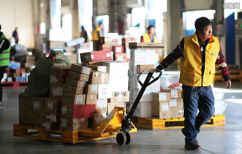 多家快递宣布上调快递费 上涨的原因是什么？