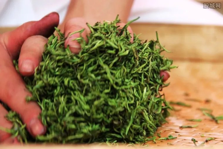 过年给领导送礼送什么好？ 这些礼物价格优惠又得体