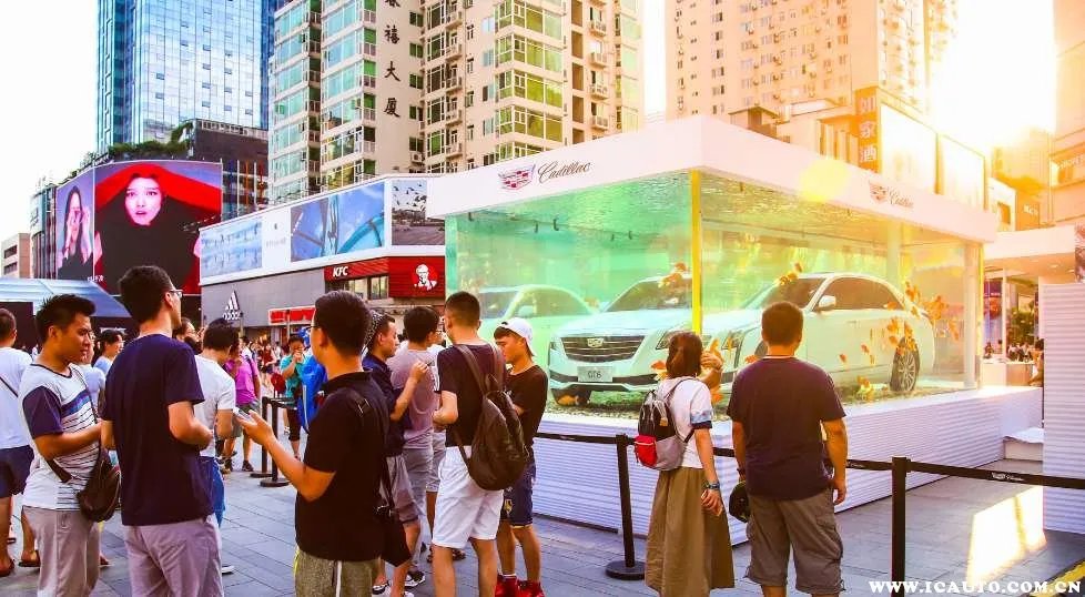 白色凯迪拉克追高铁事件是真的吗,白色凯迪拉克追高铁事件后续