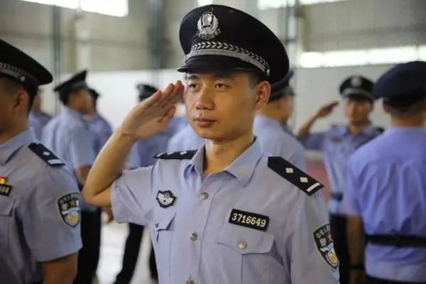 男子被错关近一年获国赔13万多,你觉得这样的赔偿合理吗?