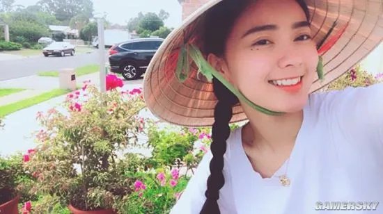 白嫩美肌下清晰马甲线？越南嫩模Vickie.Bae