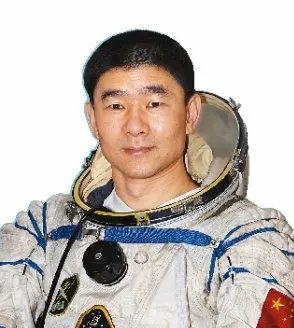 神舟7号的航天员是谁？