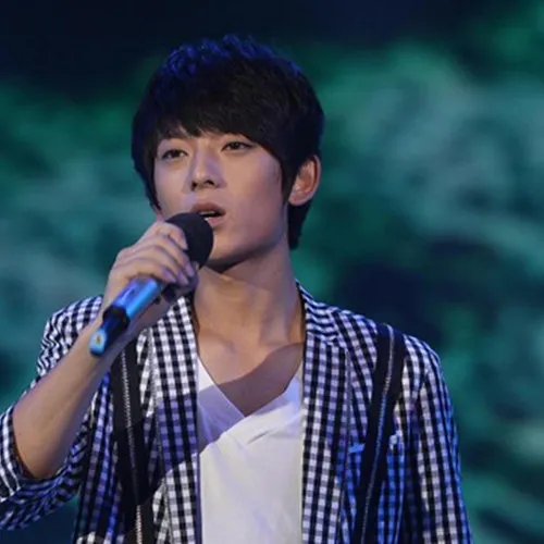 探索陈翔是不是exo成员 快乐男声止步五强却星途坦荡