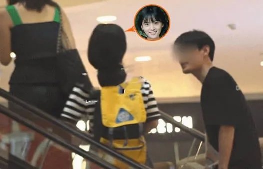 沈月恋情疑似曝光:本人发文否认揭到底怎么回事