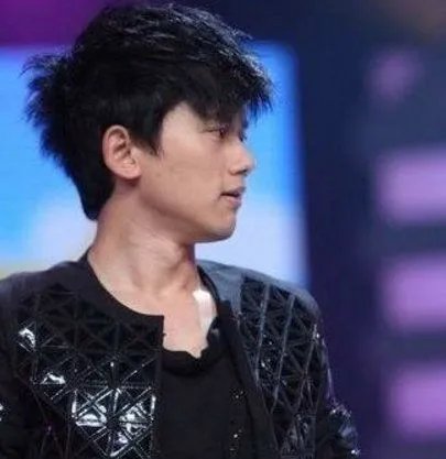 快乐大本营张杰自拍照集锦 详解他不为人知的一面