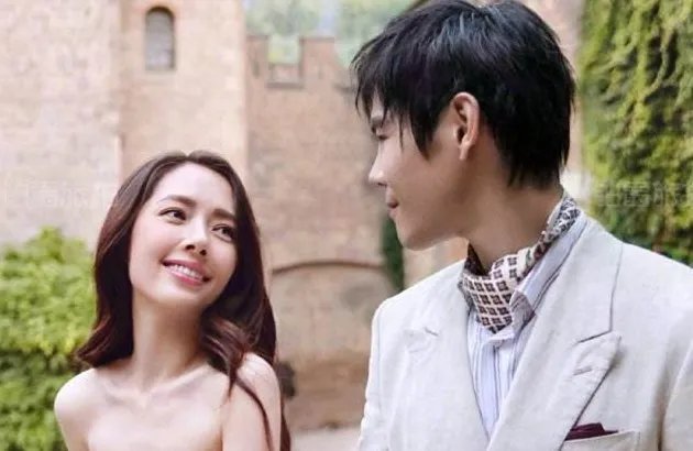 郭碧婷向佐婚纱照流出，如何看待这对“神仙眷侣”？